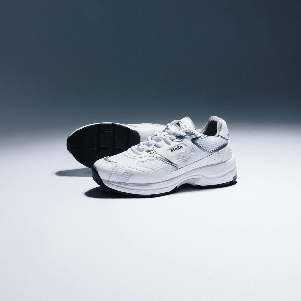 GEN8 - White & Silver - Image 8