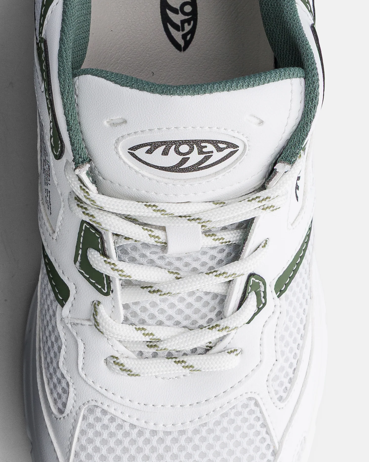 Rush - White & Green - Apple - Image 4
